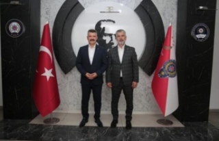 Müdür Esentürk’ü Milletvekili büyükaydın...