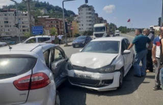 Sürmene’de trafik kazası 2.Yaralı