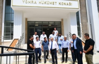 Vali ustaoğlu Yomra hükümet konağında.