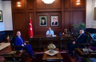 Vali ustaoğlunu polis başmüfettişleri ziyaret...