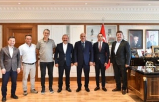 Zorluoğlu Başkanlarla bir araya geldi