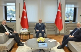 Bakan Uraloğlu’nu Trabzon Milletvekilleri Büyükaydın...