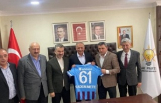 Milletvekili Mete Araklı’da