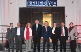 Müdür Erdoğan başkan Çebi’yi ziyaret etti.