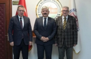 Rektör Prof.Dr.Aydın’a Trabzon’dan ziyaret.