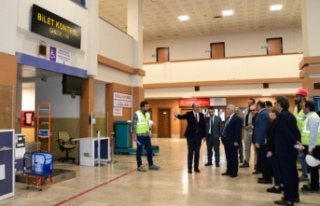 Vali Aziz Yıldırım, Trabzon Havalimanında İncelemelerde...