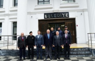 Vali Yıldırım ve beraberindekiler Başkan Çebi’yi...