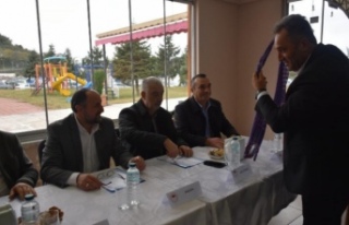 Mümin başkandan jest