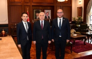 KKTC’den Vali Yıldırım’ı ziyaret