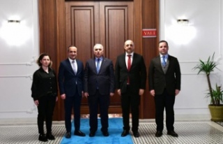 Veterinerler Vali Yıldırım’ı ziyaret ettiler.