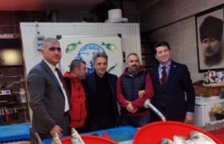 Batmaz ve kaya balıkçı esnafını ziyaret ettiler