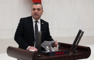 Devletin mührüne sahip çıkacak devlet adamı bulamadım...