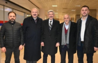 Dr. Çebi’yi Başkan Çebi ve ekibi karşıladı.