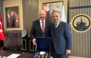 Müdür Kalyoncu Başkan Çebi’yi ziyaret etti.