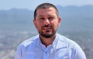 Yılmaz Özel hastanelerde soygun var