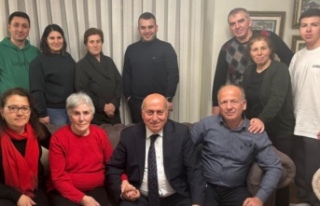 Başkan adayı Erdem Vardallar mahallesinde.