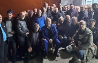 CHP’liler Akçabaat’ı Arşınlıyorlar.