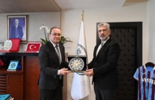 Milletvekili büyükaydın Bölge Müdürü Kişi’yi...