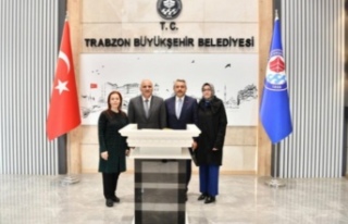 Vali Paydaş ve eşi Başkan Zorluoğlu ve eşini...