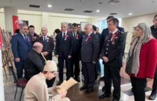 Vali Yıldırım ve Beraberindekiler resim sergisini...