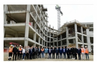 Bakan yardımcısı Kırbıyık Şehir hastanesinde.