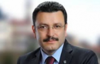 Başkan Av.Genç’i tebrik.