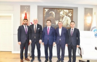 Başkan Hayal başkan Kaya’yı ziyaret etti.