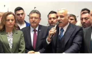 Başkan zorluoğlu görevi başkan Genç’e devretti