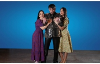 Köpek Kalbi tiyatro oyunu