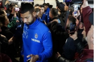 Trabzonspor’a çoşkulu karşılama.