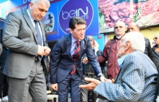 AKÜLÜ TEKERLEKLİ SANDALYE HEDİYE EDİLDİ