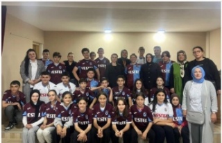 Başkan İmamoğlu Trabzonspor’u sevmeliyiz sevdirmeliyiz...