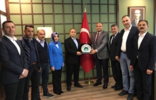 Başkan karabina kaymakam demirkale’yi ziyaret etti.