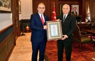 Bölge müdürü Çalık Vali Yıldırım’ı ziyaret...