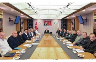 Bölge müdürü Kişi topladı.