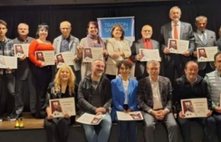 Sanat evinde muhteşem şiir dinletisi.