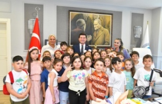 Minik öğrenciler, Başkan Kaya ile söyleşi yaptı