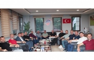 Başkan Hekimoğlu inadına şampiyonuz dedi.