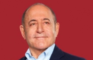 Çebi 40 Yıllık Dostunu İlk Kez Eleştirdi.