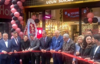 Uzun Sokak eczanesi açıldı