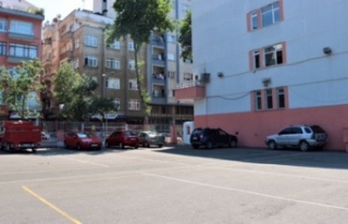 YAZ DÖNEMİNDE OKUL BAHÇELERİ OTOPARK OLACAK.