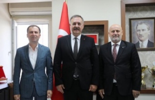 Çarşıbaşı'ndan İl Müdürü Kaplan'ı...