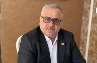 Aktürk ''Genel Başkanlığı Bırakıyorum''