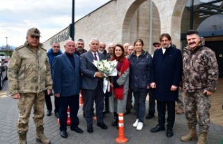 Vali Aziz Yıldırım, Tarihi Avrasya Pazarı’nı...