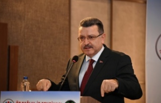 BAŞKAN GENÇ: EMEĞİN VE ALIN TERİNİN YANINDA...