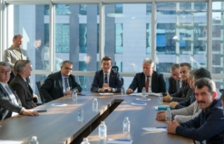 Başkan Kaya, sendika temsilcileri ve işçilerle...