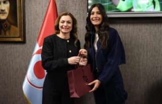 Kadın Komisyonumuzun yeni başkanı Prof. Dr. H....