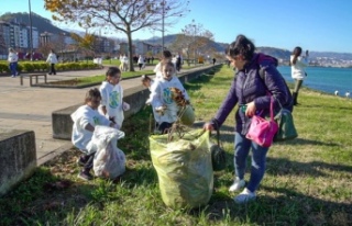 Sahilden çöp topladılar çevre dostu kentler tasarladılar