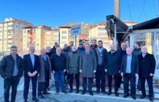 Sabah saat erken, sıcak çay, samimi sohbet Sofrayı...
