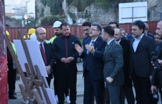 BAŞKAN GENÇ TARİHİ SURLARDA “GEÇMİŞİ GELECEĞE...